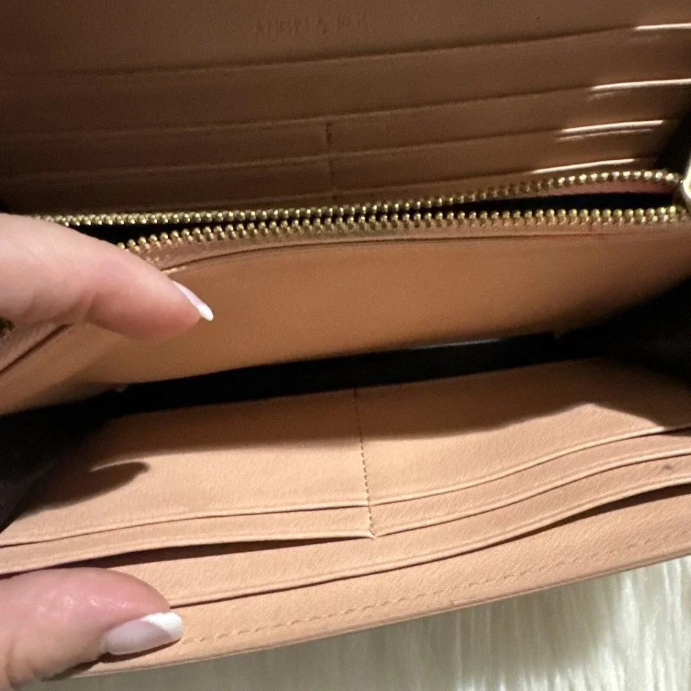 Angela Roi Dusty Pink Woman's Wallet Clean EUC